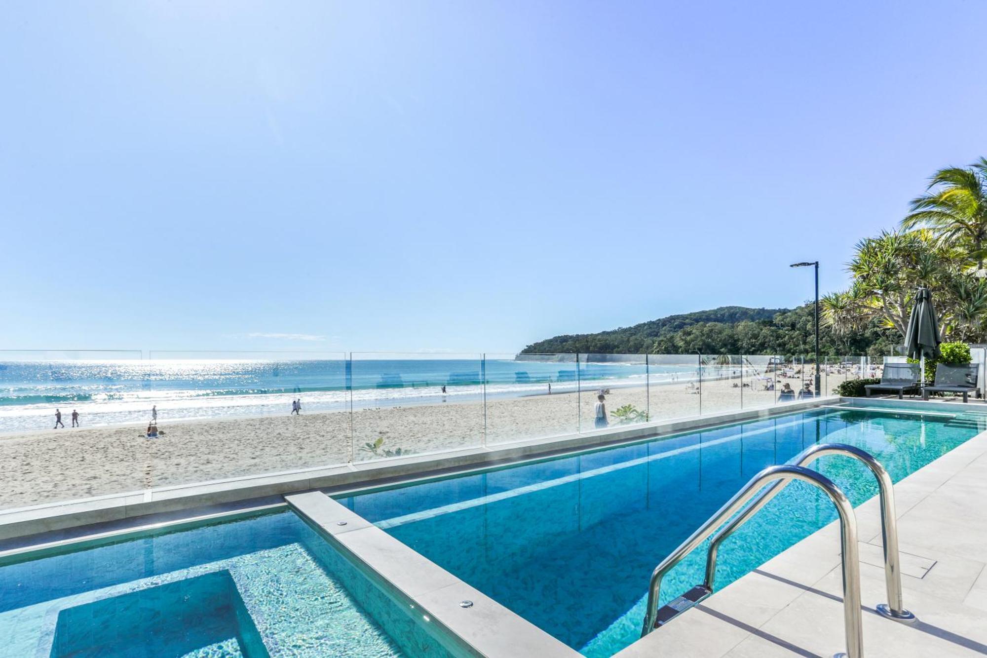 Beachfront Luxury, Hastings Street Lägenhet Noosa Heads Exteriör bild