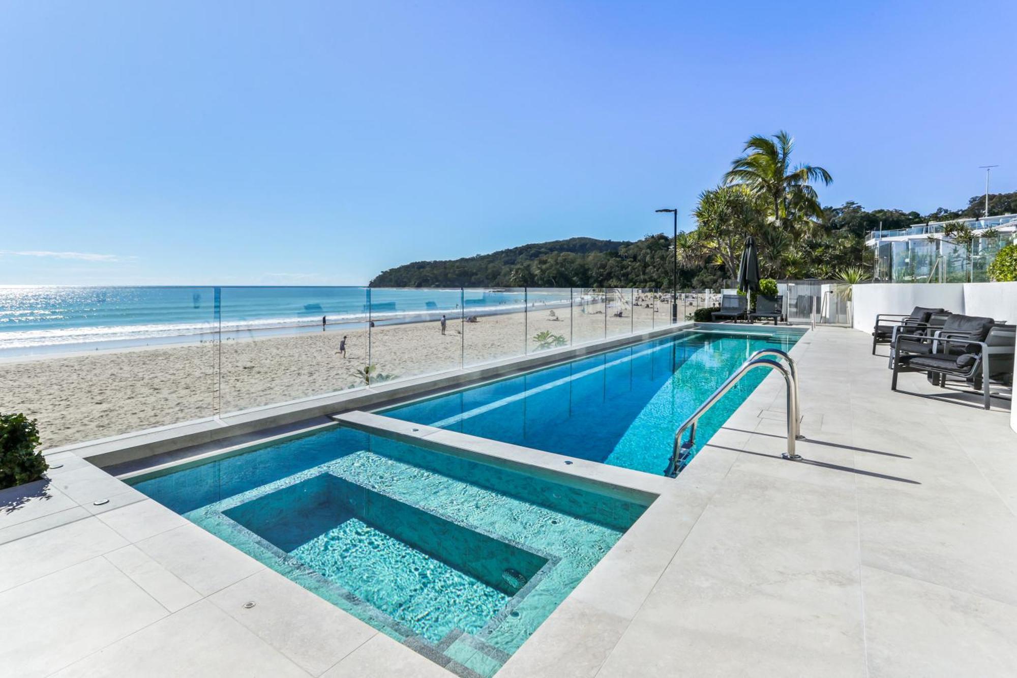 Beachfront Luxury, Hastings Street Lägenhet Noosa Heads Exteriör bild